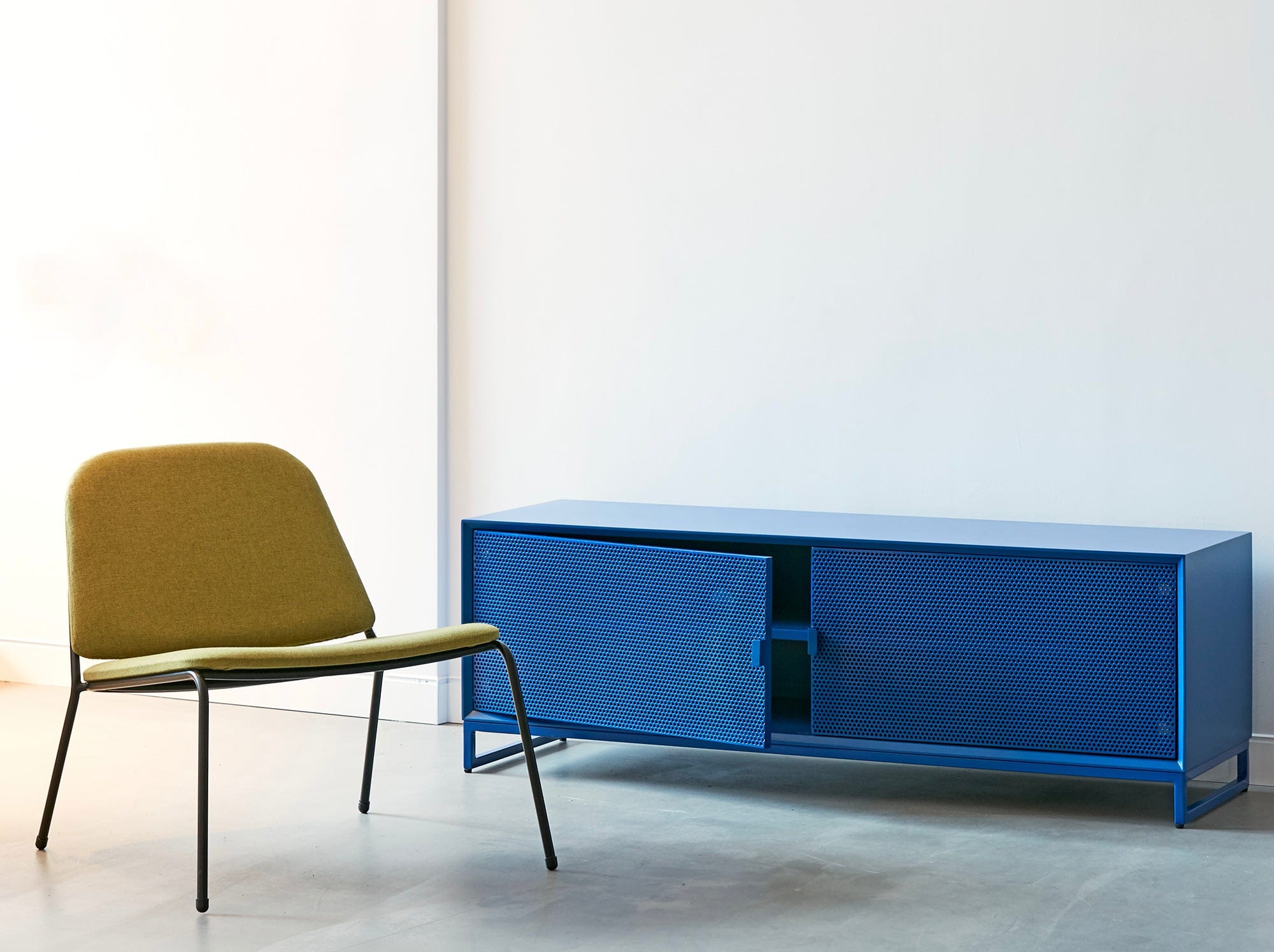 reddie-raw media unit NCW Media Unit