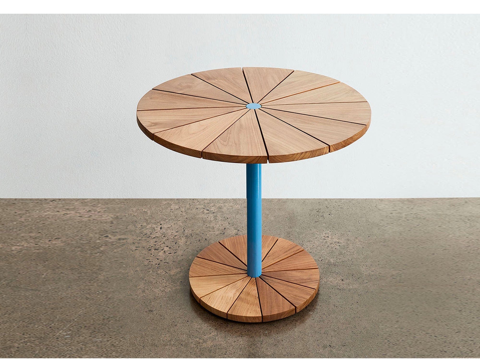 reddie-raw outdoor coffee table Bob Outdoor Pedestal Coffee Table